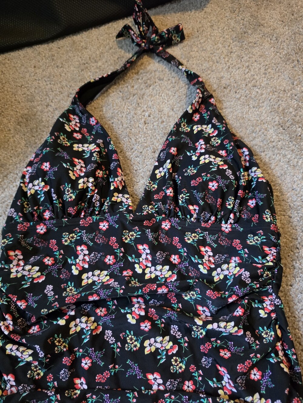 Gap One Piece Swimsuit - Picture 4 of 11